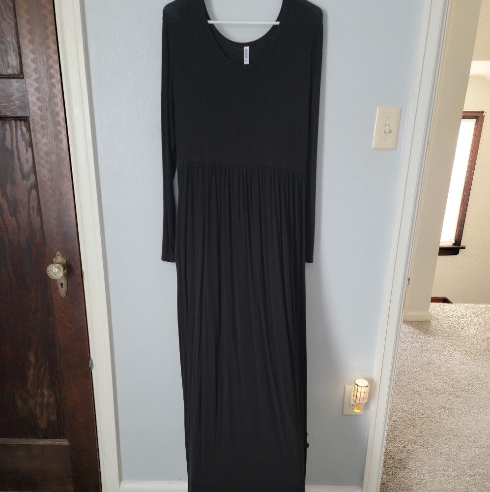 Black Maxi Dress